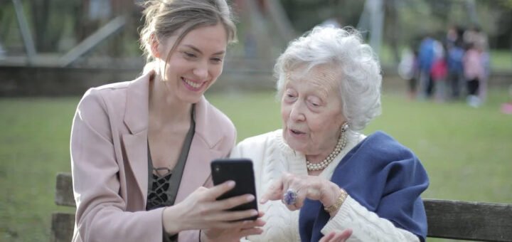 Top 10 mobile phones for disabled people